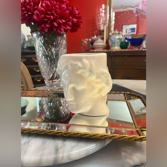 Collectible Sculpted Ceramic Greek Apollo White Mug, God of Music & Poetry - Picture 8 of 13